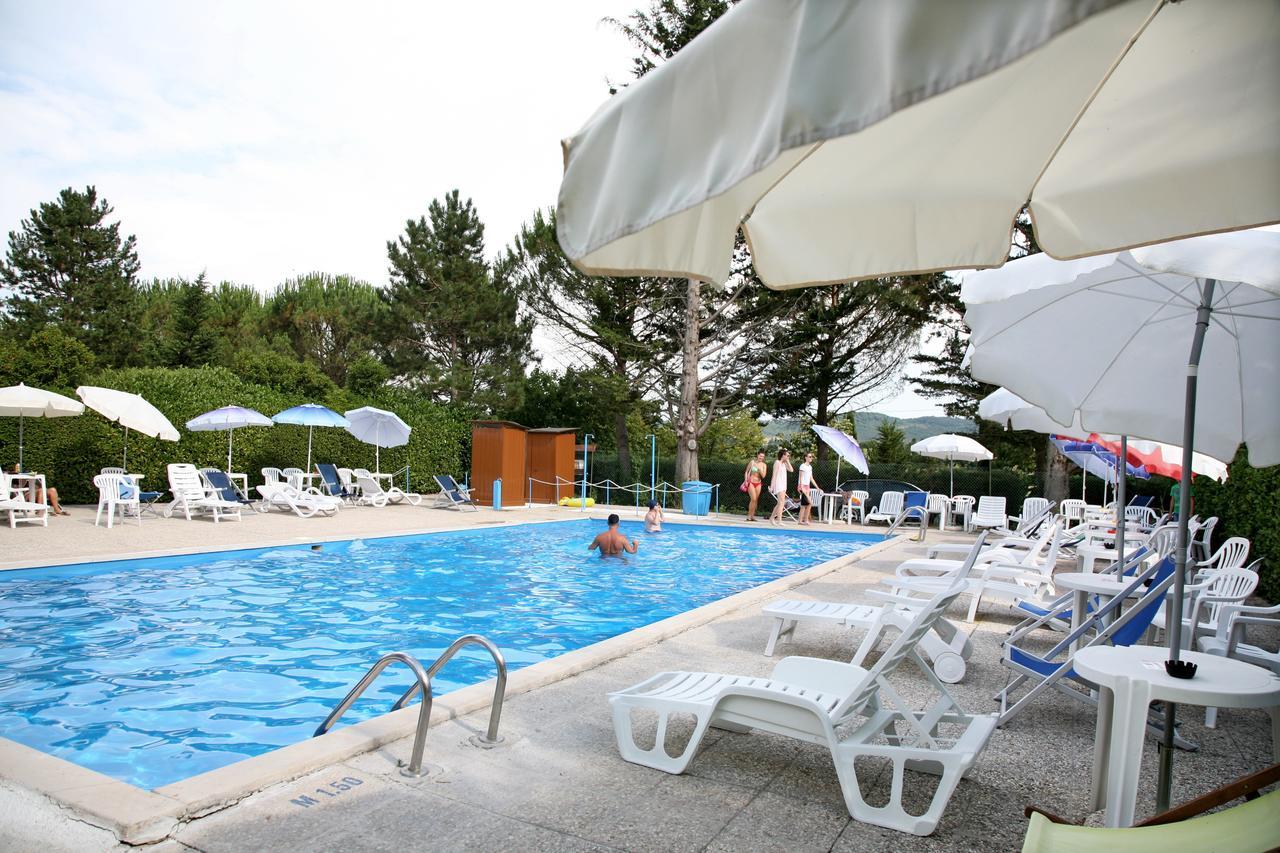Agriturismo Villa Mozart Nel Verde Gubbio Exterior photo
