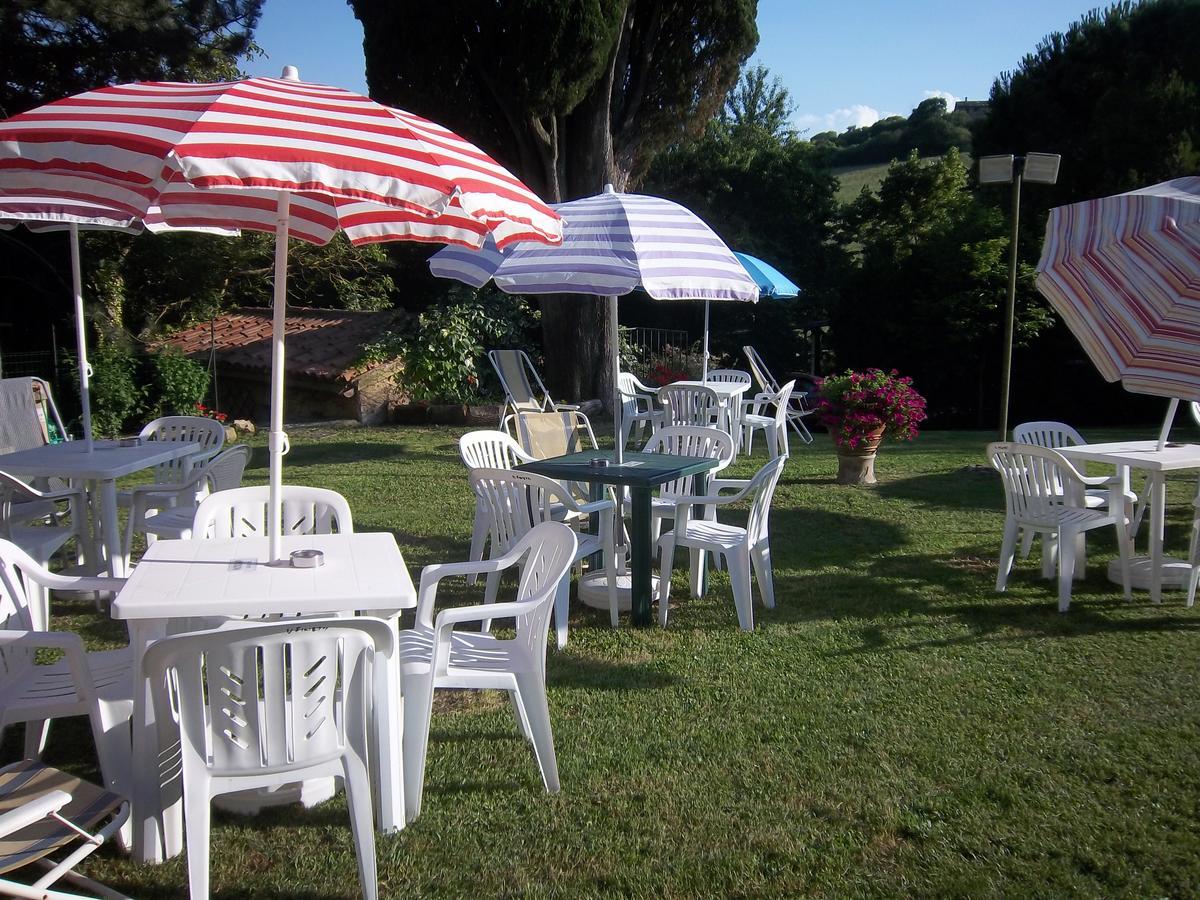 Agriturismo Villa Mozart Nel Verde Gubbio Exterior photo