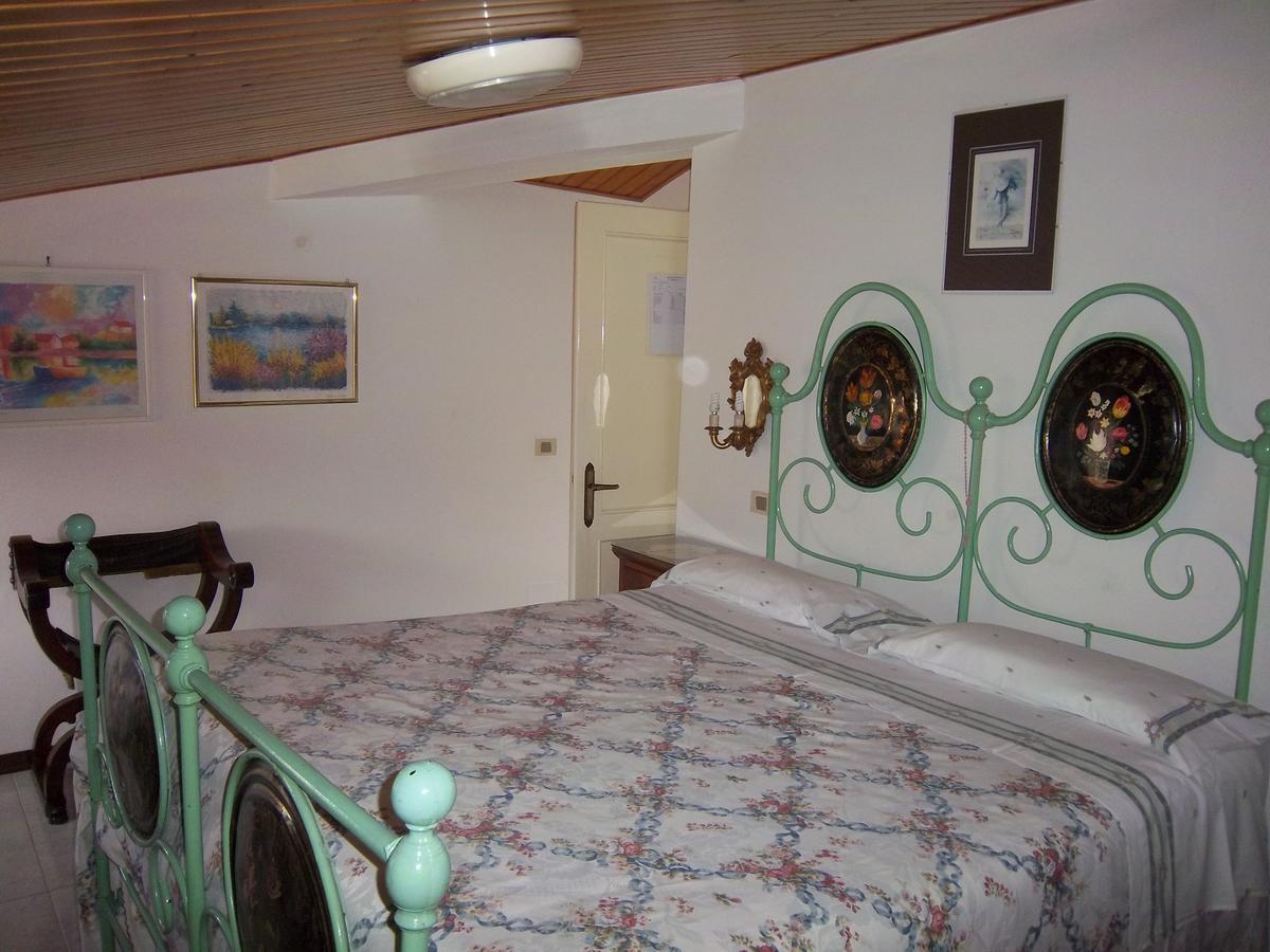 Agriturismo Villa Mozart Nel Verde Gubbio Exterior photo